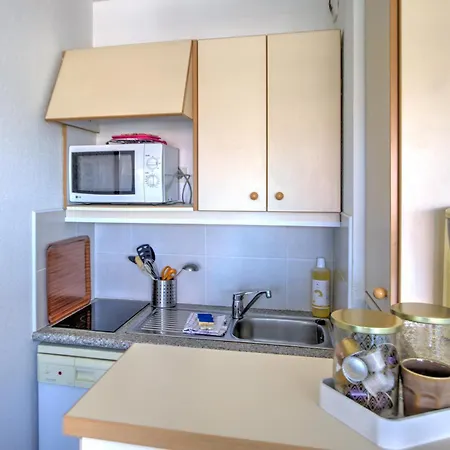 Nacre Bleue - Proche ארסשון